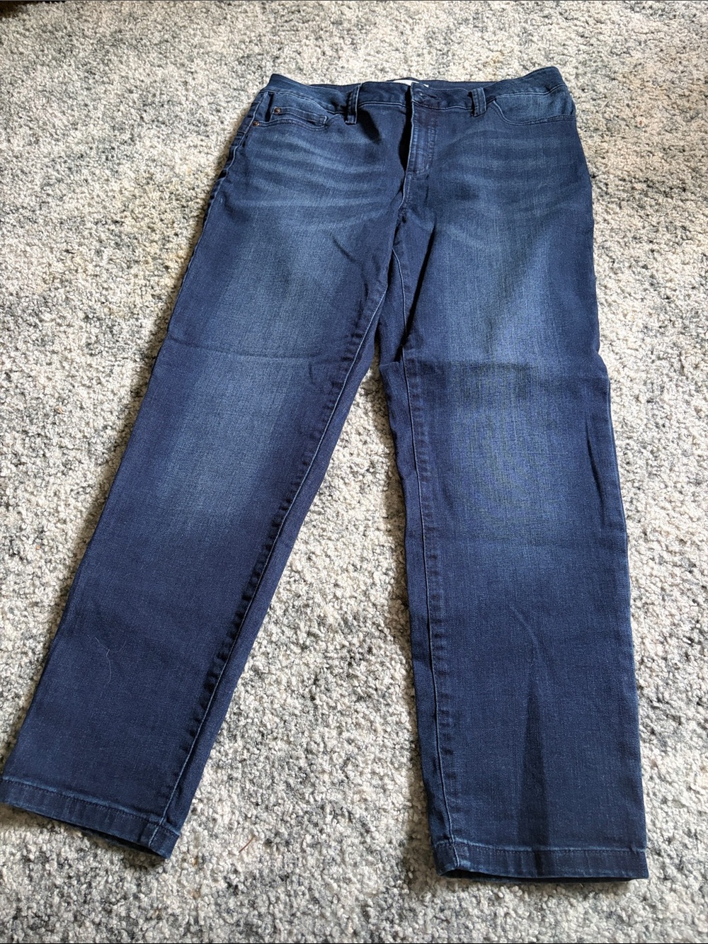 Straight Fit woman’s Jeans in Deep Indigo with small amount of stretch